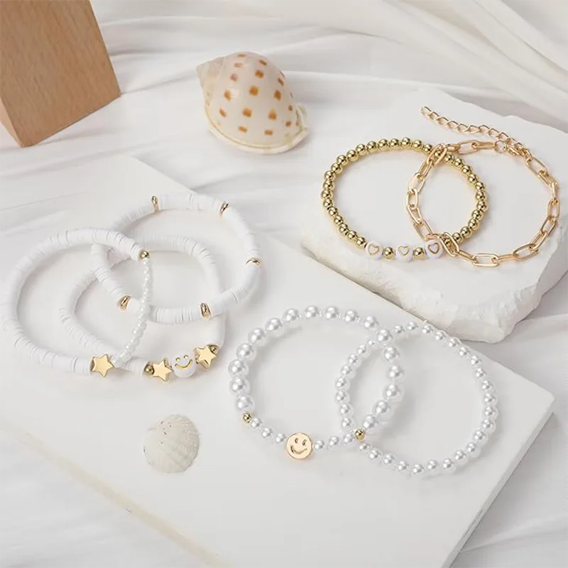 كيف يمكن للفتيات المراهقات اختيار الأساور المثالية؟